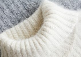 Kaşmirden Mürekkep Lekesi Nasıl Çıkar (Su ve Sabun ile Temizleme)