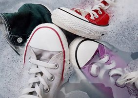 Ayakkabılar Nasıl Yıkanır (Spor Ayakkabıları Çamaşır Makinesinde Yıkama)